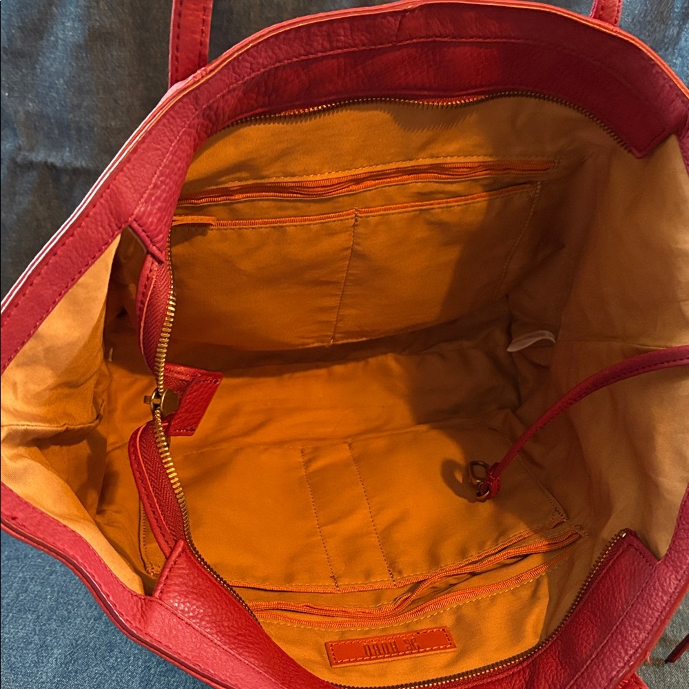 HOBO Kingston Tote - Picture 3 of 5